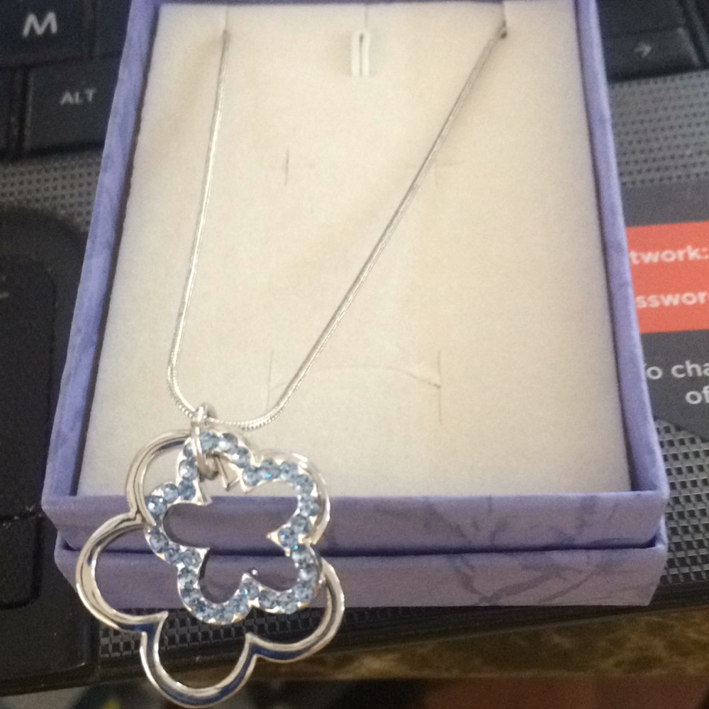 Brand new double free form necklace